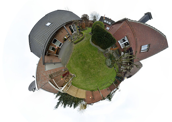 Little Planet - im Garten - Emsdetten
