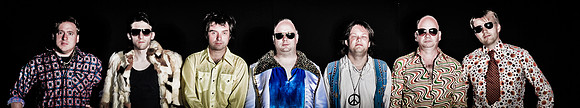 Tiny Turner Bandshooting