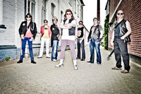 Tiny Turner Bandshooting